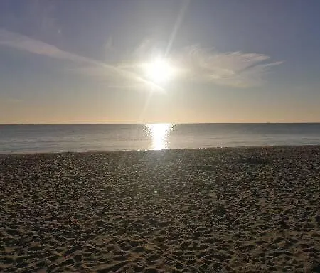 300m Od Pieknej Plazy 300m From A Beautiful Lägenhet